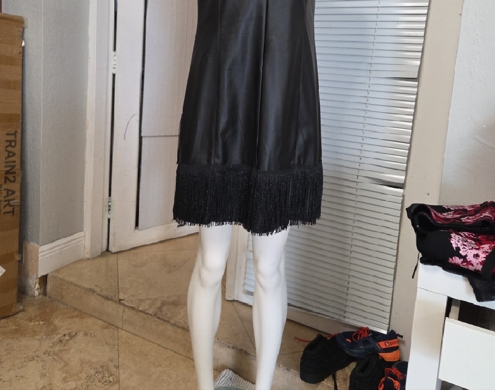 Dkny Elegant Black Fringe Dress size 10 - Picture 4 of 10